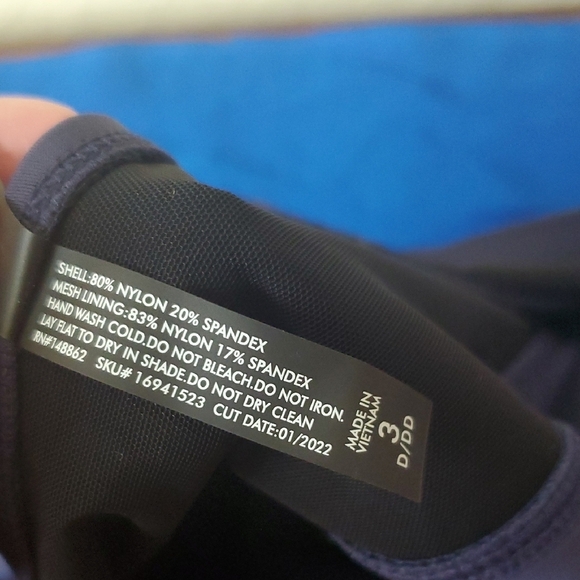 Torrid sz 3 Navy Blue Peplum Underwire Swim Top - Picture 6 of 6